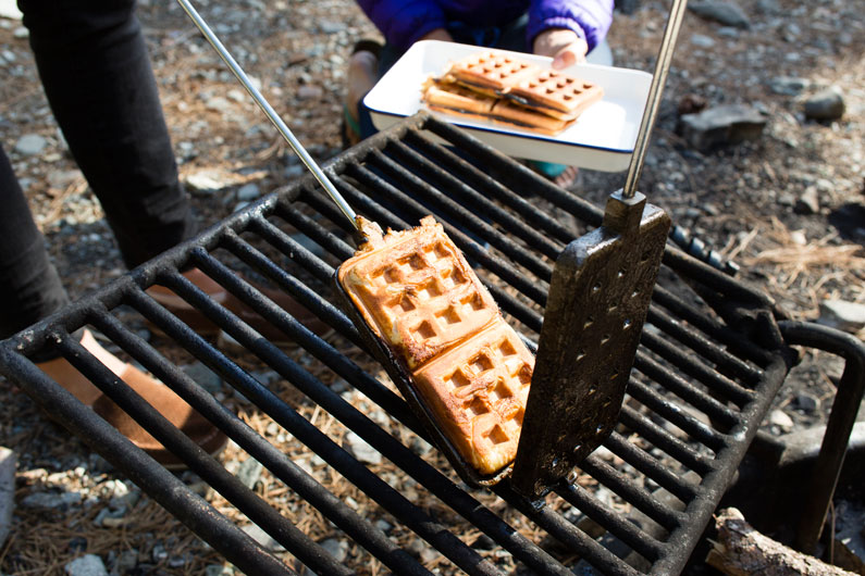 DirtyGourmet-campfire-cinnamon-roll-waffles1